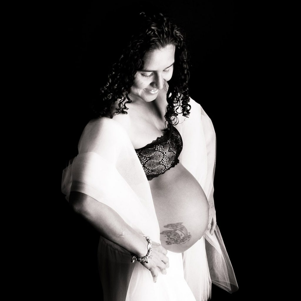 gravidanza pancione fotografo bologna Antonella Piazzi - Fotoprogress Budrio - Foto Maternità - Servizio fotografico newborn neonati