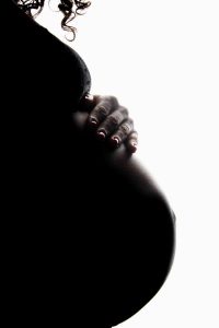 Antonella Piazzi, fotografo gravidanza a Bologna. Servizio fotografico maternità. Sessioni fotografiche pancia e pancione, neonati, newborn, body painting, bimbi e bambini 0-12 anni, presso studio fotografico Fotoprogress Budrio