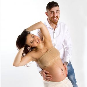 Antonella Piazzi, fotografo gravidanza a Bologna. Servizio fotografico maternità. Sessioni fotografiche pancia e pancione, neonati, newborn, body painting, bimbi e bambini 0-12 anni, presso studio fotografico Fotoprogress Budrio