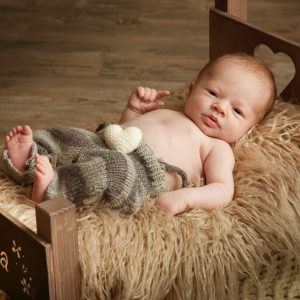Antonella Piazzi, fotografo Newborn a Bologna. Servizio fotografico maternità e neonati. Sessioni fotografiche pancia e pancione, foto gravidanza, maternity, dolci pose, body painting, bimbi e bambini 0-12 anni, presso studio fotografico Fotoprogress Budrio