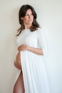 Antonella Piazzi, fotografo gravidanza a Bologna. Servizio fotografico maternità. Sessioni fotografiche pancia e pancione, neonati, newborn, maternity, dolci pose, body painting, bimbi e bambini 0-12 anni, presso studio fotografico Fotoprogress Budrio
