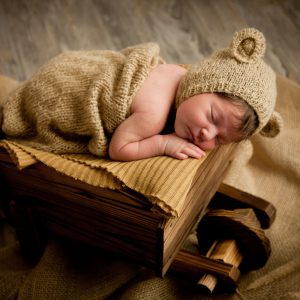 Antonella Piazzi, fotografo Newborn a Bologna. Servizio fotografico maternità e neonati. Sessioni fotografiche pancia e pancione, foto gravidanza, maternity, dolci pose, body painting, bimbi e bambini 0-12 anni, presso studio fotografico Fotoprogress Budrio