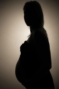 Antonella Piazzi, fotografo gravidanza a Bologna. Servizio fotografico maternità. Sessioni fotografiche pancia e pancione, neonati, newborn, maternity, body painting, bimbi e bambini 0-12 anni, presso studio fotografico Fotoprogress Budrio