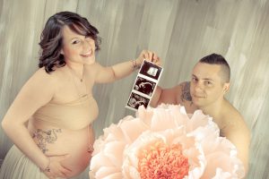 Antonella Piazzi, fotografo gravidanza a Bologna. Servizio fotografico maternità. Sessioni fotografiche pancia e pancione, neonati, newborn, maternity, dolci pose, body painting, bimbi e bambini 0-12 anni, presso studio fotografico Fotoprogress Budrio