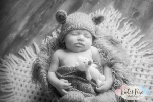 Antonella Piazzi, fotografo Newborn a Bologna. Servizio fotografico maternità e neonati. Sessioni fotografiche pancia e pancione, foto gravidanza, maternity, dolci pose, body painting, bimbi e bambini 0-12 anni, presso studio fotografico Fotoprogress Budrio