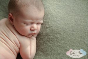 Antonella Piazzi, fotografo Newborn a Bologna. Servizio fotografico maternità e neonati. Sessioni fotografiche pancia e pancione, foto gravidanza, maternity, dolci pose, body painting, bimbi e bambini 0-12 anni, presso studio fotografico Fotoprogress Budrio