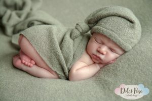 Antonella Piazzi, fotografo Newborn a Bologna. Servizio fotografico maternità e neonati. Sessioni fotografiche pancia e pancione, foto gravidanza, maternity, dolci pose, body painting, bimbi e bambini 0-12 anni, presso studio fotografico Fotoprogress Budrio