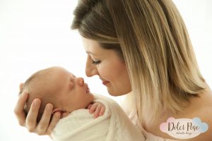 Antonella Piazzi, fotografo Newborn a Bologna. Servizio fotografico maternità e neonati. Sessioni fotografiche pancia e pancione, foto gravidanza, maternity, dolci pose, body painting, bimbi e bambini 0-12 anni, presso studio fotografico Fotoprogress Budrio